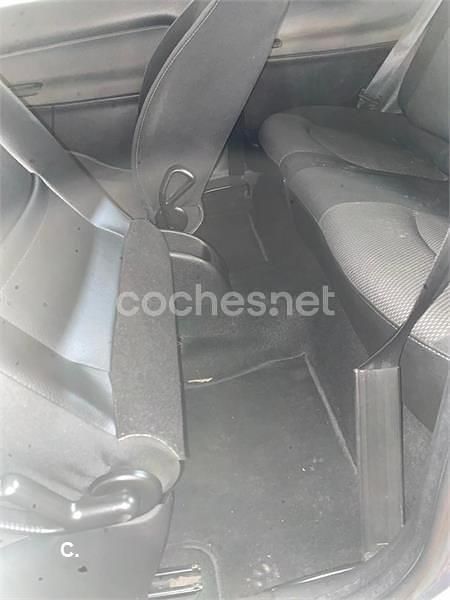 Usado Peugeot 206 70 CV (51 kW) 2007 Azul Berlina