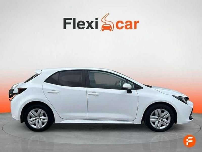 Usado Toyota Corolla Business Edition 140 CV (102 kW) 2023 Blanco Utilitario
