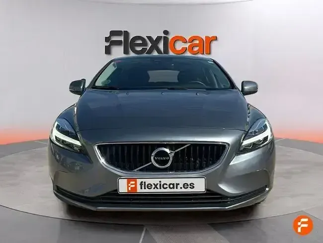 Usado Volvo V40 120 CV (88 kW) 2019 Gris