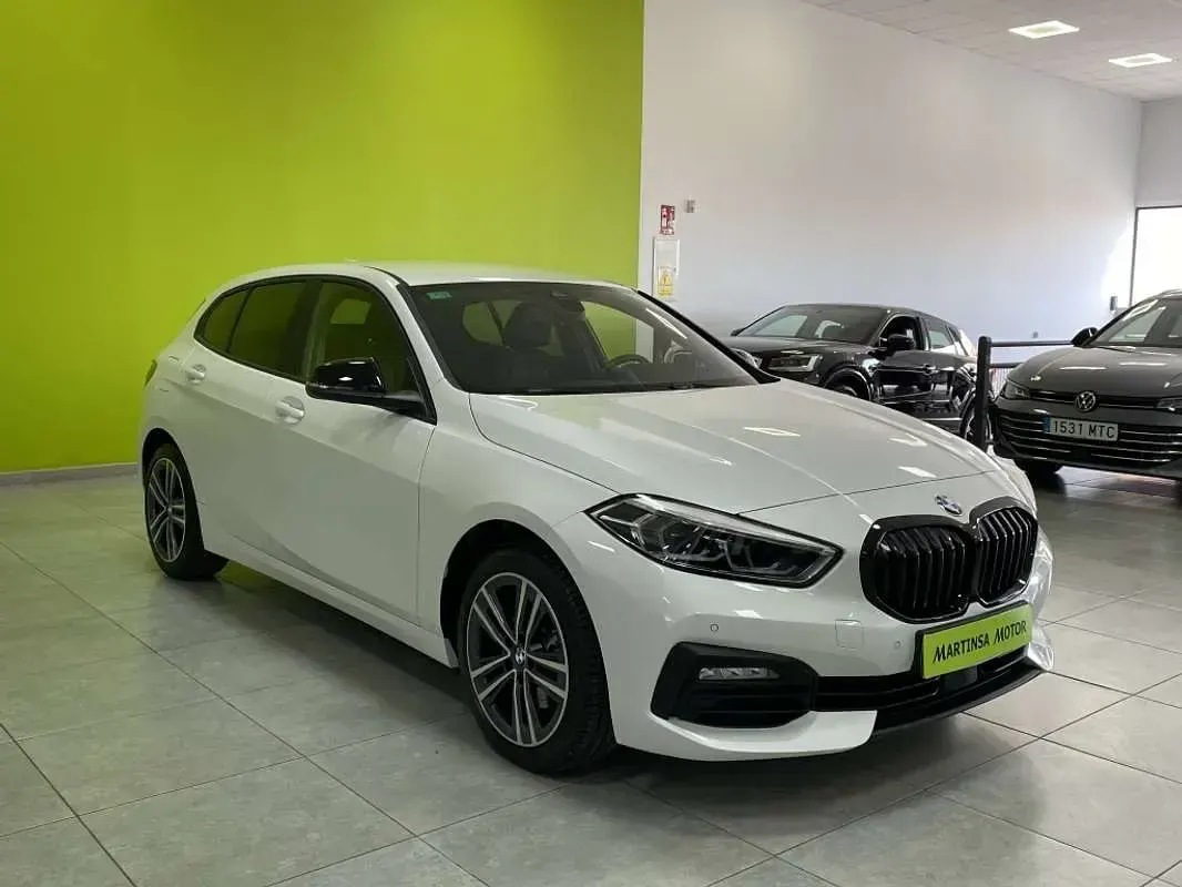 Usado BMW 118 150 CV (110 kW) 2021 Blanco Utilitario