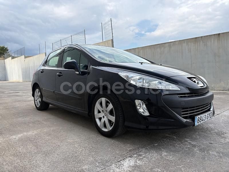 Usado Peugeot 308 Business-Line 110 CV (80 kW) 2010 Negro Berlina