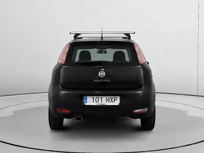 Usado Fiat Punto Easy 69 CV (50 kW) 2014 Negro Utilitario