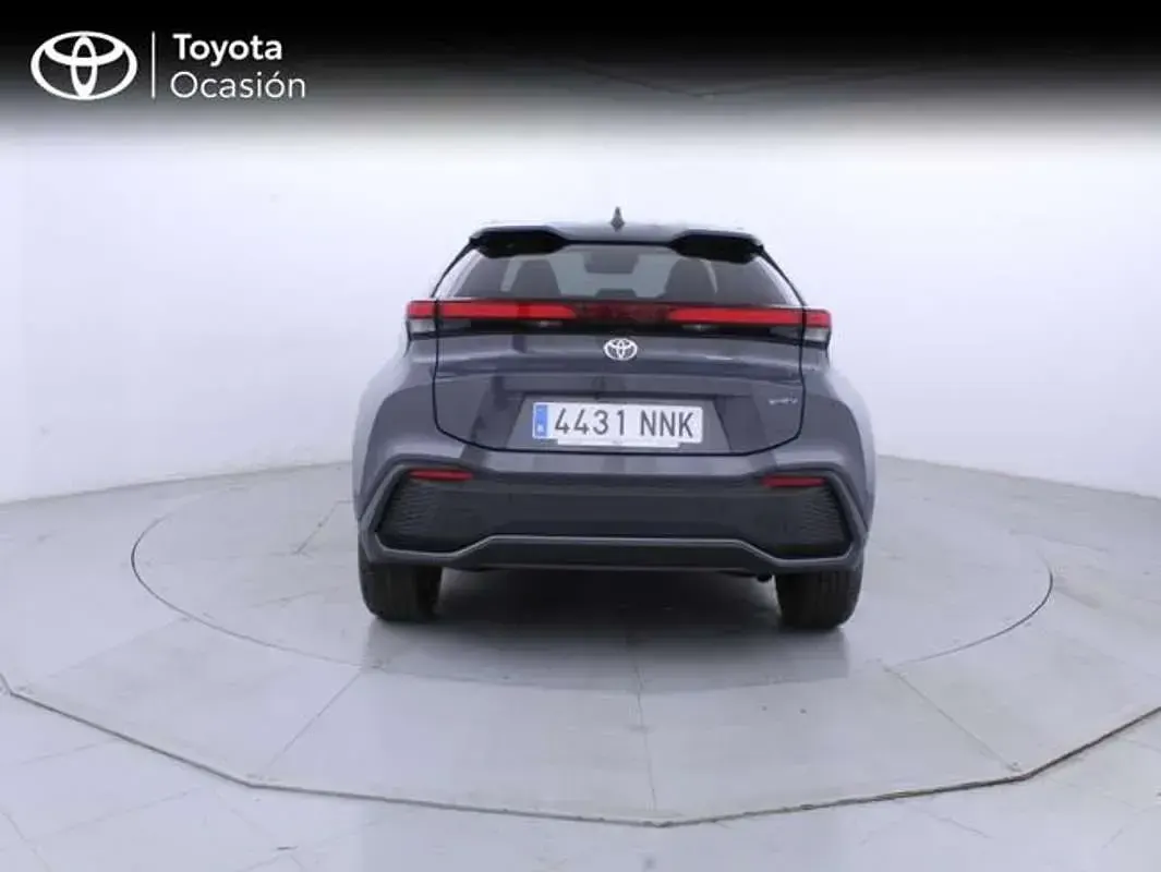 Usado Toyota C-HR Advance 140 CV (102 kW) 2026 Gris SUV