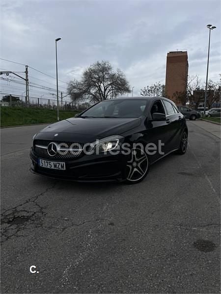 Usado Mercedes A200 Urban 136 CV (100 kW) 2015 Negro Berlina