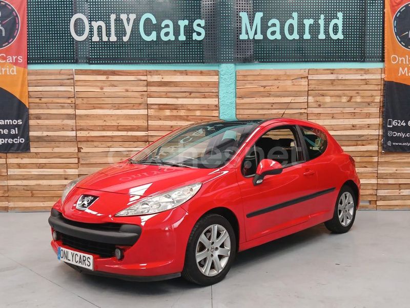 Rojo Usado 2006 Peugeot 207 Berlina | 4490 € (Precio justo) - Imagen 1/4