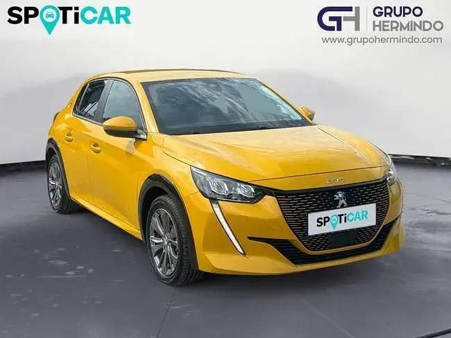 Usado Peugeot e-208 Active 100 kW (136 HP) 2021 Amarelo Citadino