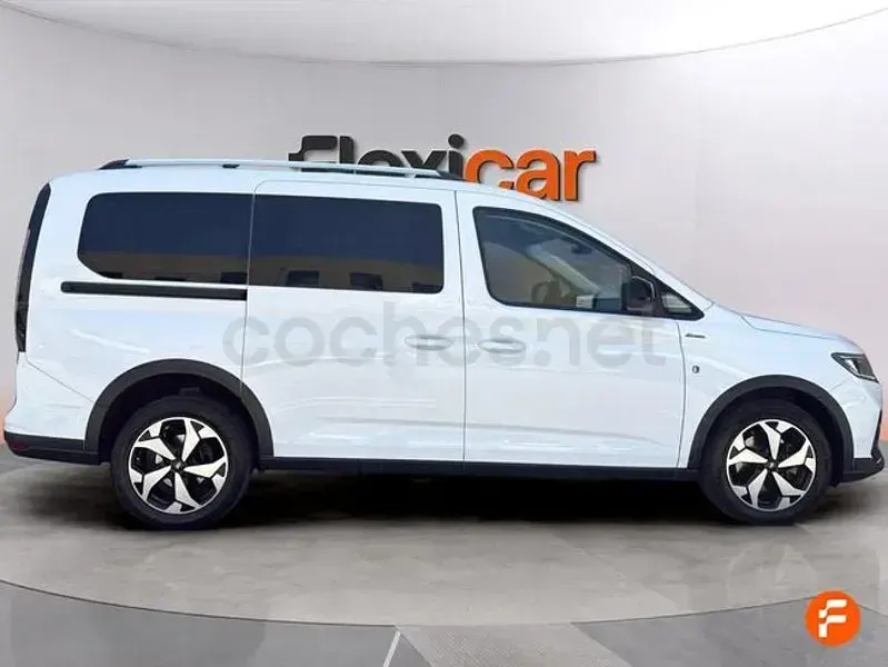 Usado Ford Grand Tourneo Connect Active 122 CV (89 kW) 2024 Blanco Monovolumen