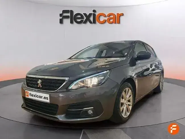 Usado Peugeot 308 Style 130 CV (95 kW) 2018 Gris Berlina