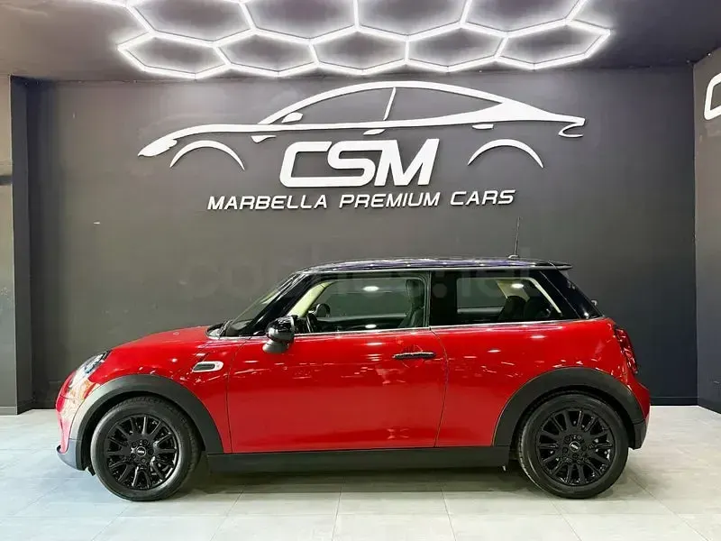 Usado Mini Cooper 136 CV (100 kW) 2016 Rojo Utilitario