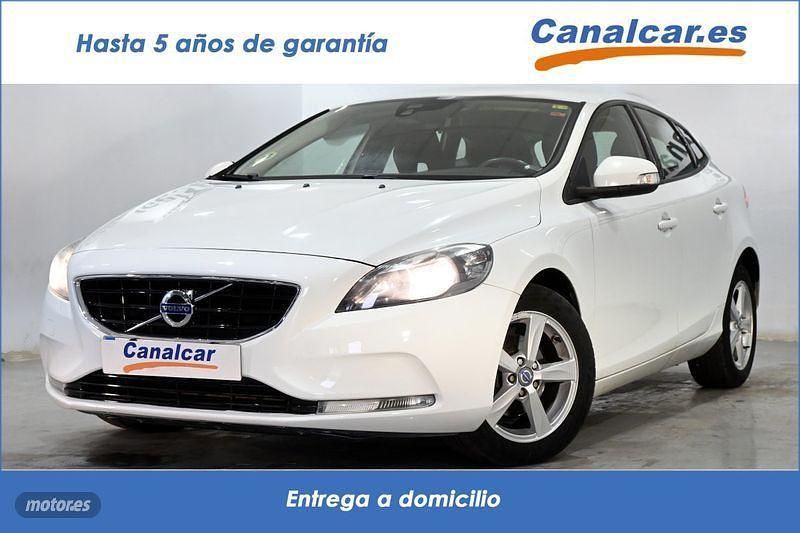 Blanco Usado 2014 Volvo V40 Kinetic Berlina | 6925 € (Super precio) - Imagen 1/4