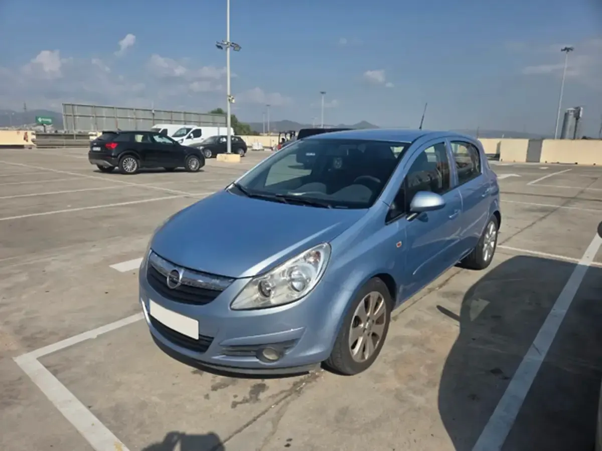 Usado Opel Corsa Enjoy 80 CV (58 kW) 2007 Azul Utilitario