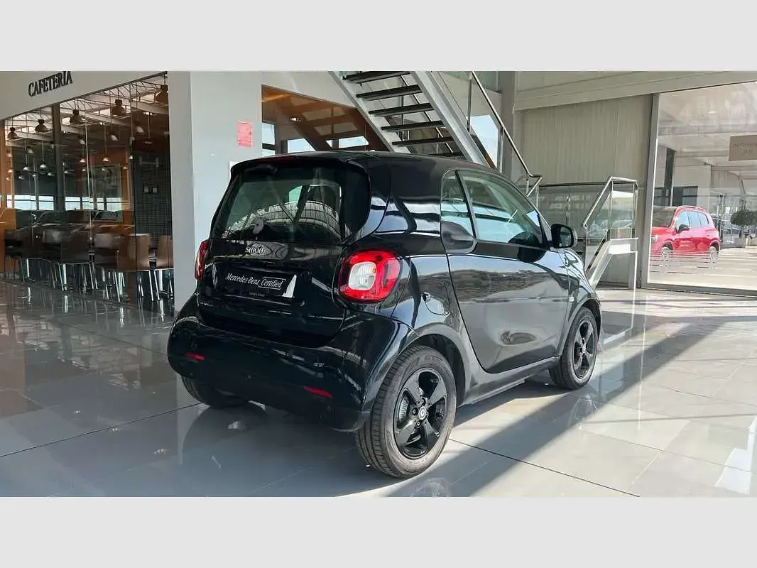 Usado Smart ForTwo Coupé 60 kW (82 CV) 2020 Negro Coupe