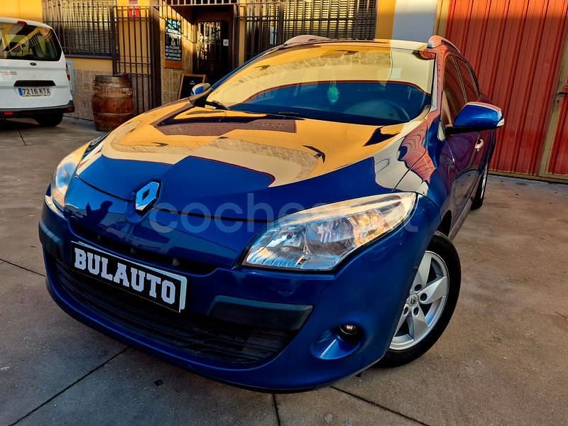 Azul Usado 2010 Renault Mégane GrandTour Dynamique Familiar | 4500 € (Precio justo) - Imagen 1/4