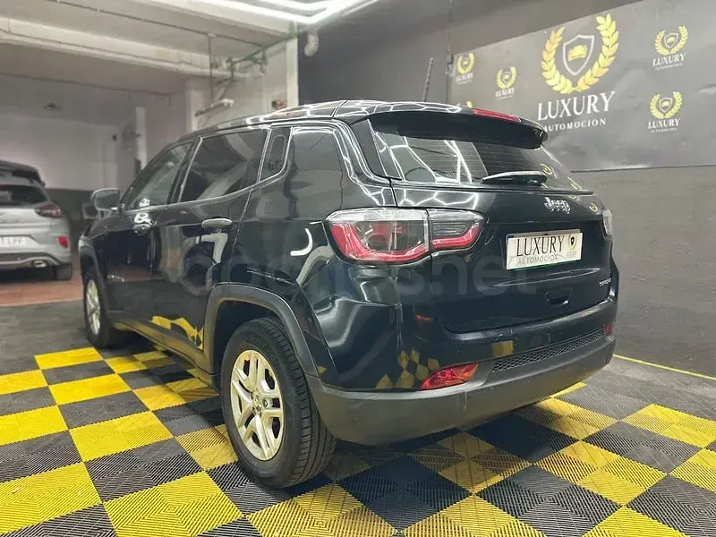 Usado Jeep Compass Limited 170 CV (125 kW) 2020 Negro SUV