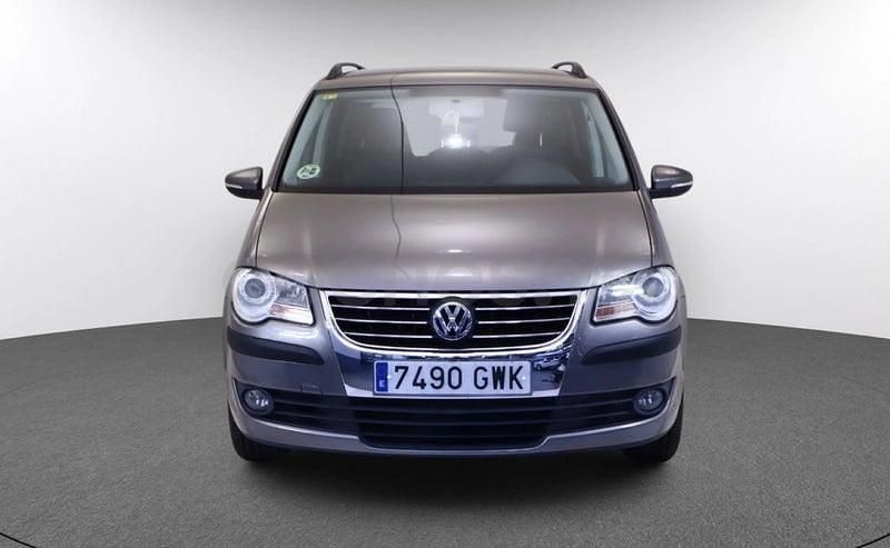 Usado VW Touran Edition 90 CV (66 kW) 2010 Gris / plata Monovolumen