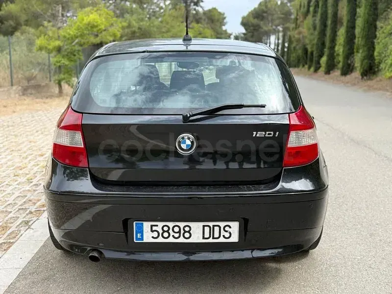 Usado BMW 120 150 CV (110 kW) 2004 Negro Utilitario