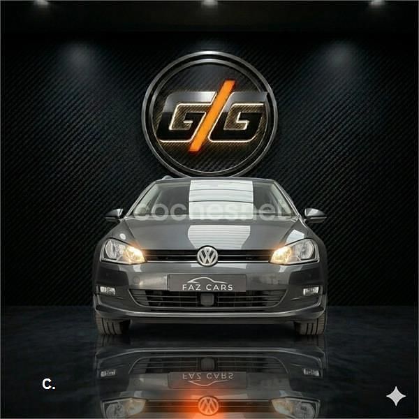 Usado VW Golf VII Advance 125 CV (91 kW) 2017 Gris / plata Familiar