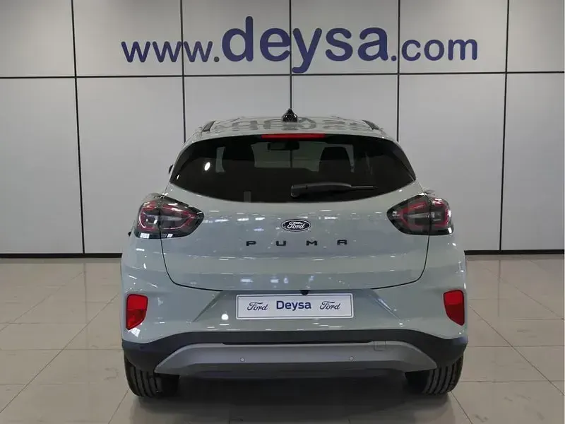 Usado Ford Puma Titanium 125 CV (91 kW) 2026 Gris / plata SUV
