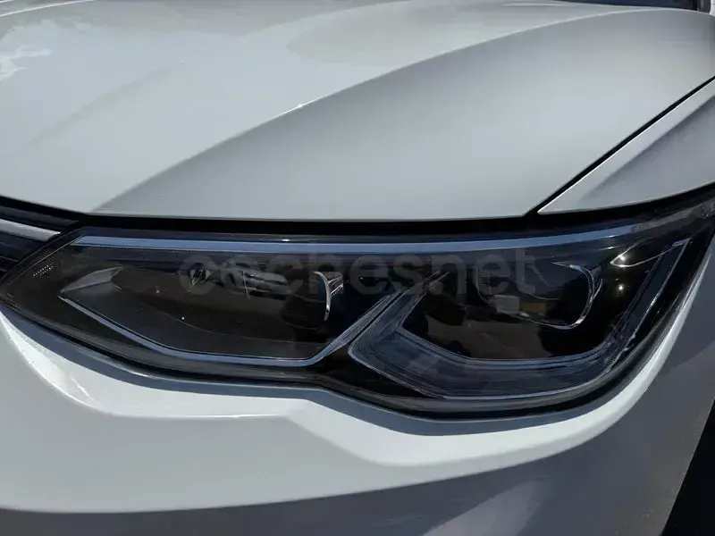 Usado VW Golf VIII R-line 150 CV (110 kW) 2022 Blanco Berlina