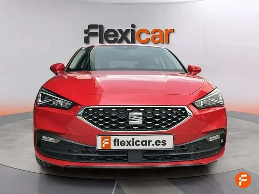 Usado Seat Leon XCELLENCE 150 CV (110 kW) 2022 Rojo Berlina