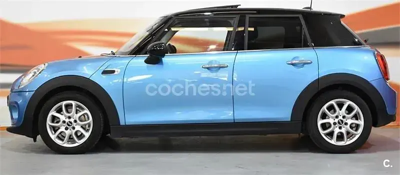 Usado Mini Cooper 136 CV (100 kW) 2016 Azul Utilitario