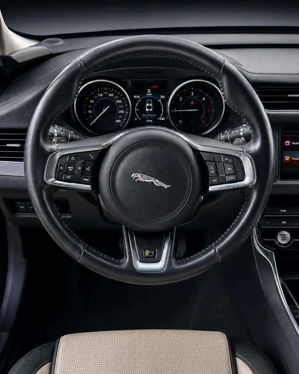 Usado Jaguar XF Prestige 180 CV (132 kW) 2016 Gris Berlina