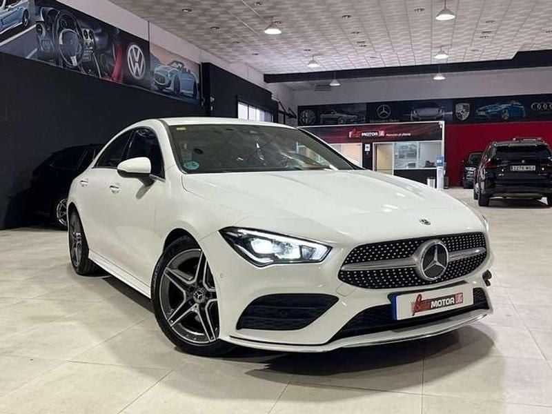 Usado Mercedes CLA200 150 CV (110 kW) 2020 Blanco Coupe