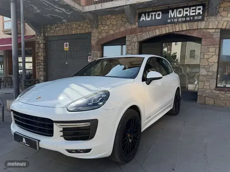 Usado Porsche Cayenne GTS 440 CV (323 kW) 2017 Blanco SUV