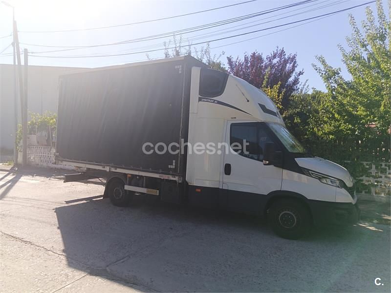 Begagnad Iveco Daily 176 HK (129 kW) 2012 Vit Pickup
