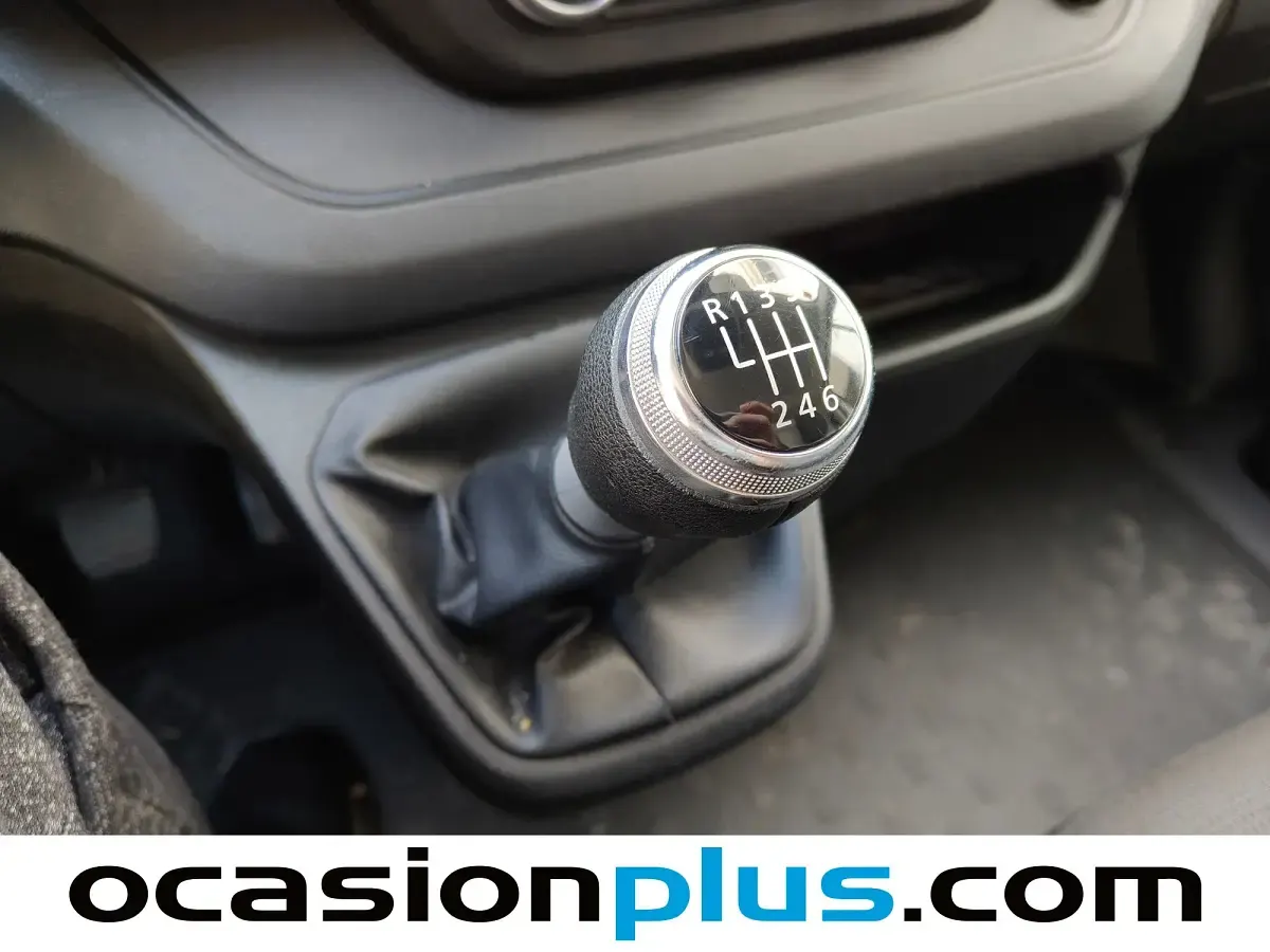 Usado Renault Trafic 130 CV (95 kW) 2023 Monovolumen