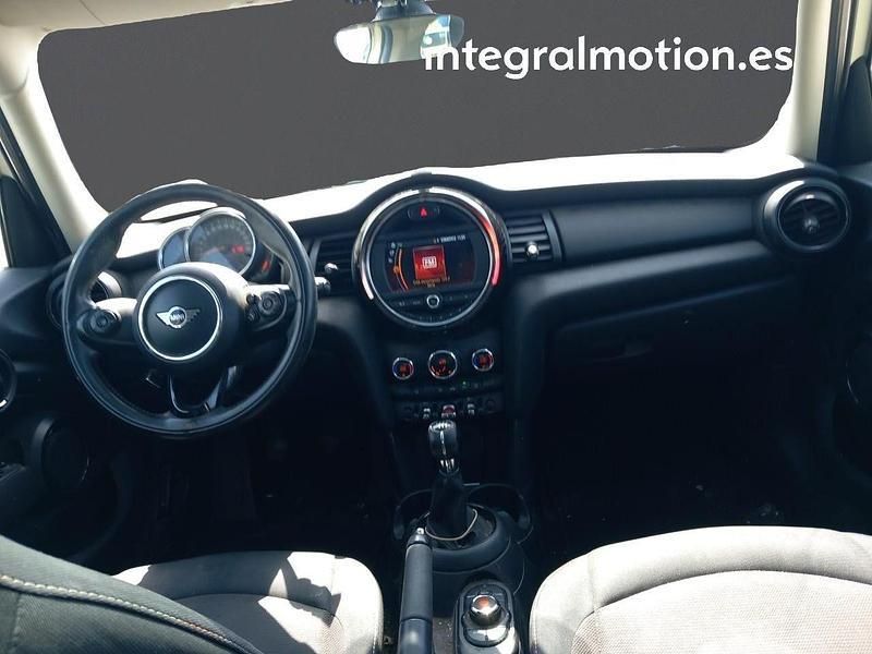 Usado Mini ONE 102 CV (75 kW) 2019 Blanco Utilitario