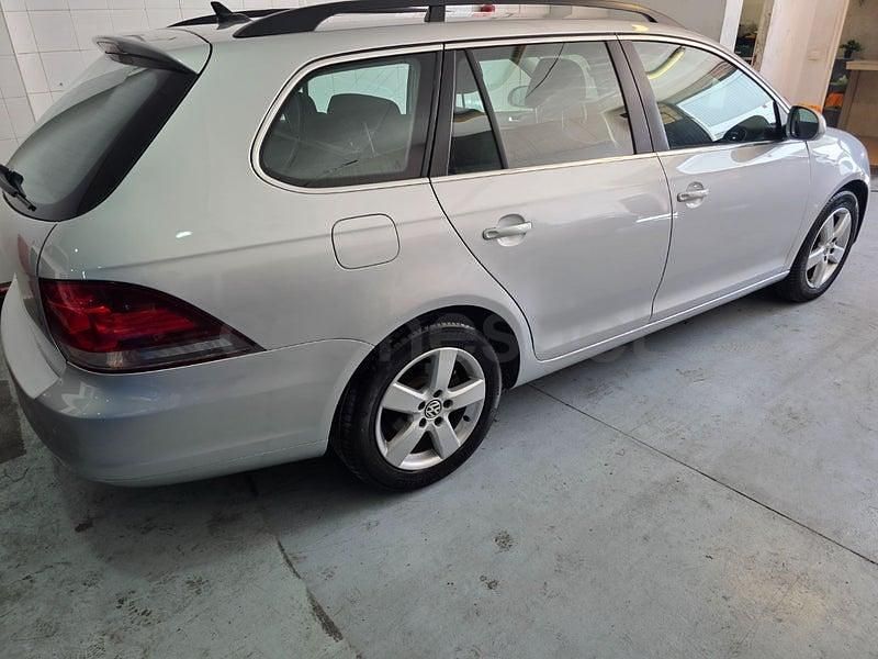 Usado VW Golf VI Sport 105 CV (77 kW) 2011 Gris / plata Utilitario