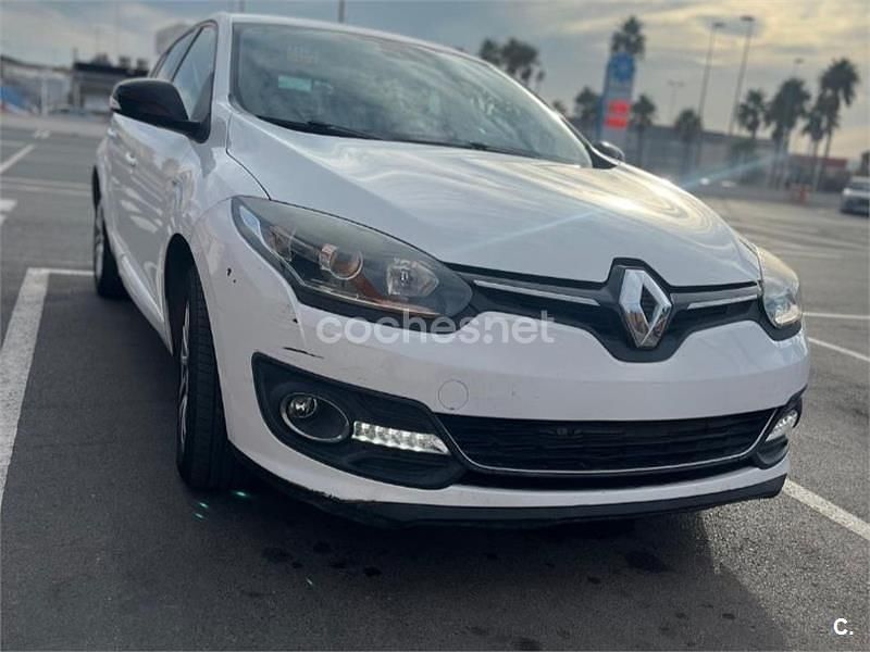 Usado Renault Mégane LIMITED 95 CV (69 kW) 2015 Blanco Berlina