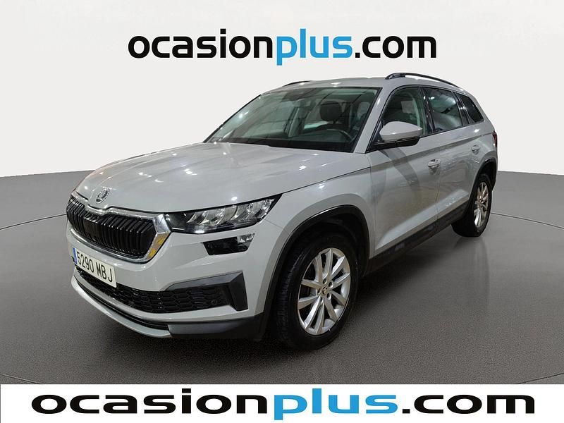 Usado Skoda Kodiaq Ambition 150 CV (110 kW) 2022 Gris SUV