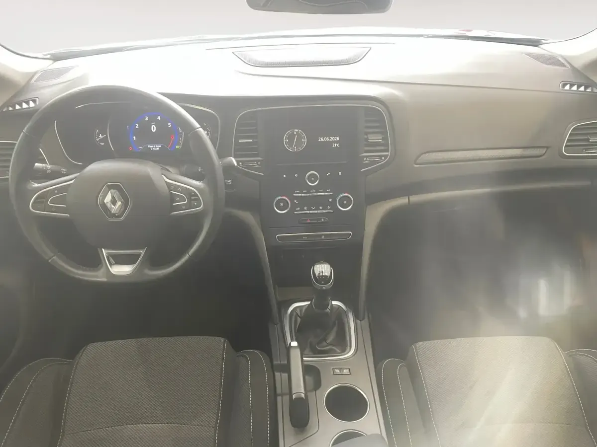 Usado Renault Mégane IV LIMITED 100 CV (73 kW) 2018 Azul