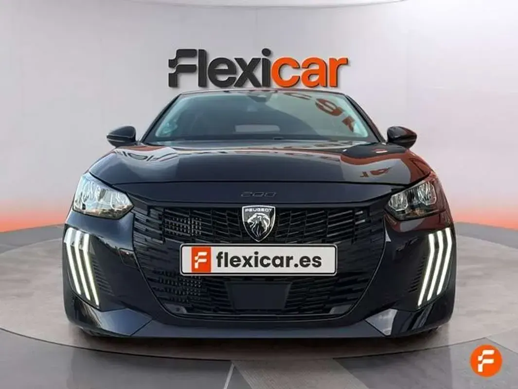Usado Peugeot 208 Allure 101 CV (74 kW) 2025 Negro Utilitario