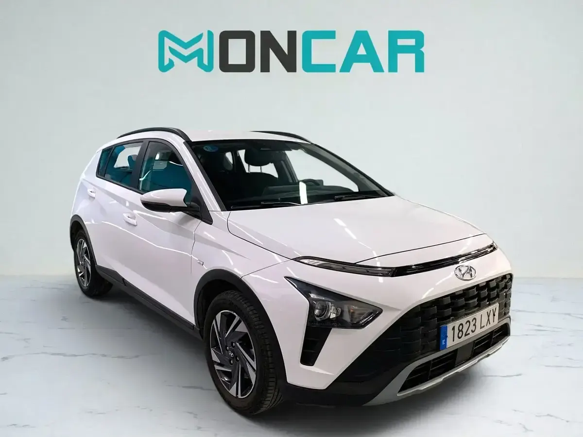 Usado Hyundai Bayon 100 CV (73 kW) 2022 Blanco SUV