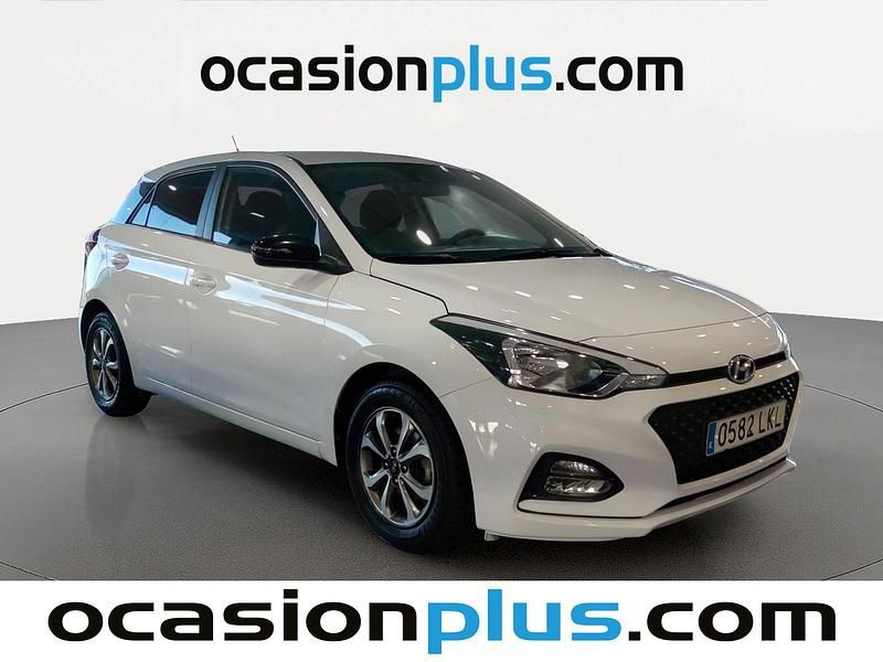 Usado Hyundai i20 84 CV (61 kW) 2020 Blanco Utilitario
