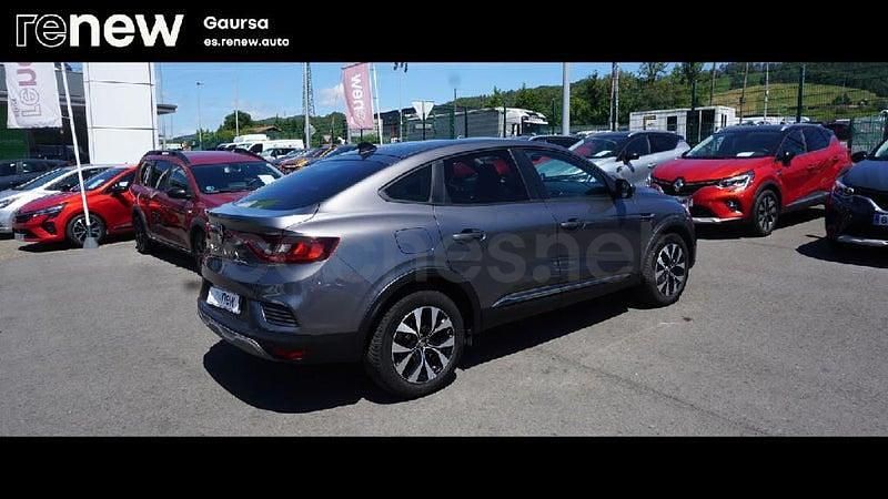 Usado Renault Arkana Intens 140 CV (102 kW) 2021 Gris / plata SUV