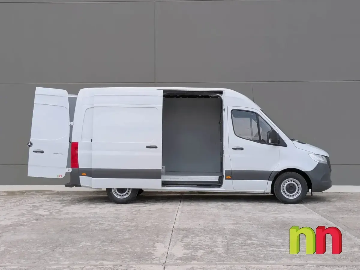 Usado Mercedes Sprinter 150 CV (110 kW) 2022 Blanco Van