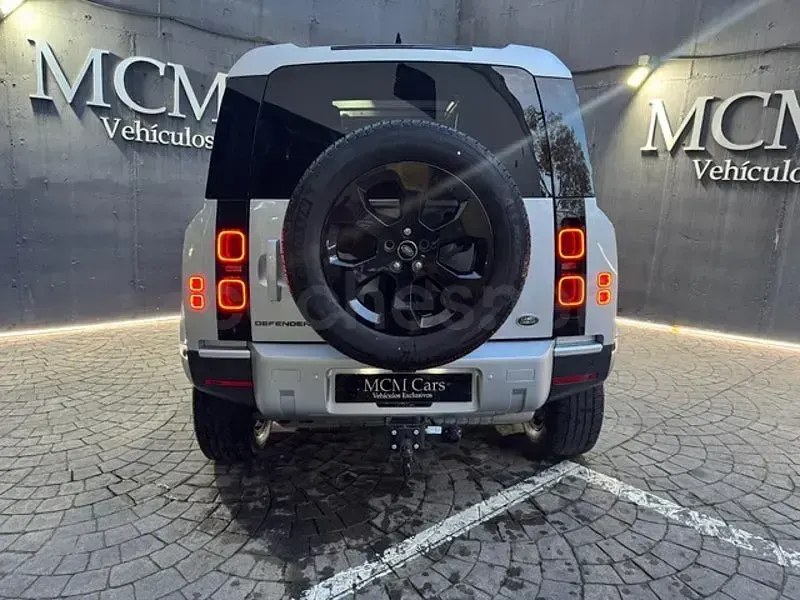 Usado Land Rover Defender SE 200 CV (147 kW) 2022 Gris / plata SUV