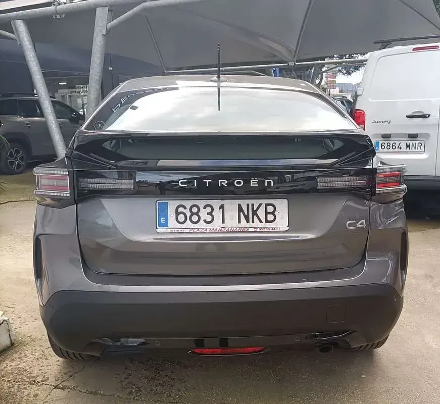 Nuevo Citroën C4 111 CV (81 kW) 2026 Gris SUV