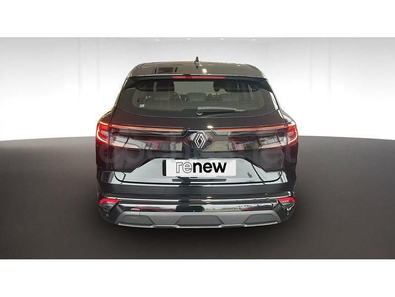 Usado Renault Austral Equilibre 140 CV (102 kW) 2023 Negro SUV