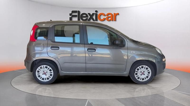 Usado Fiat Panda 71 CV (52 kW) 2022 Gris Utilitario