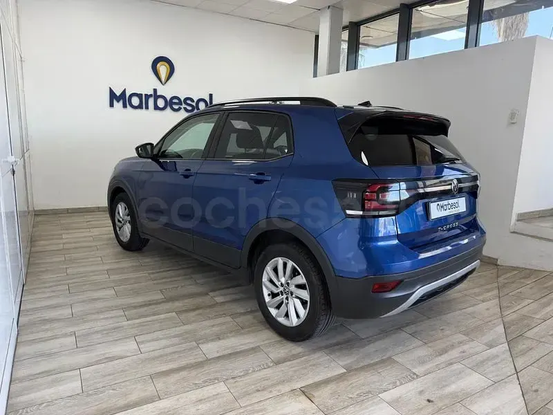 Usado VW T-Cross Advance 110 CV (80 kW) 2023 Azul SUV