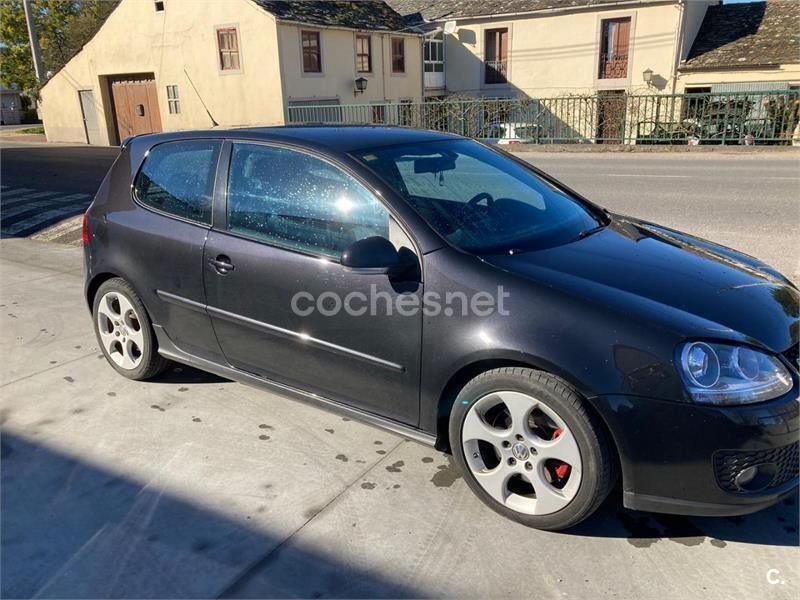 Negro Usado 2007 VW Golf V GTI Berlina | 7500 € (Buen precio) - Imagen 1/4