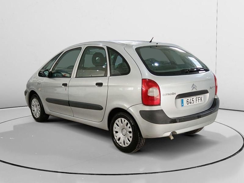 Usado Citroën Xsara 109 CV (80 kW) 2006 Gris Monovolumen