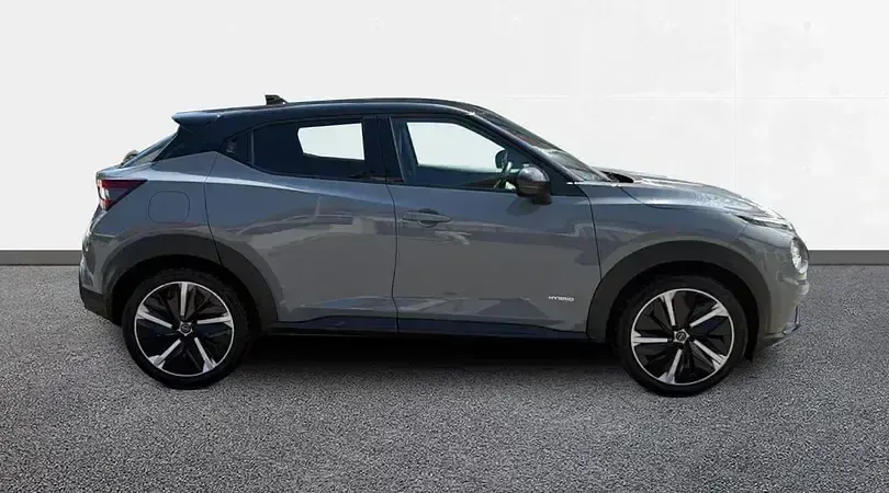 Usado Nissan Juke 143 CV (105 kW) 2023 Katana grey midnight black (bitono) SUV