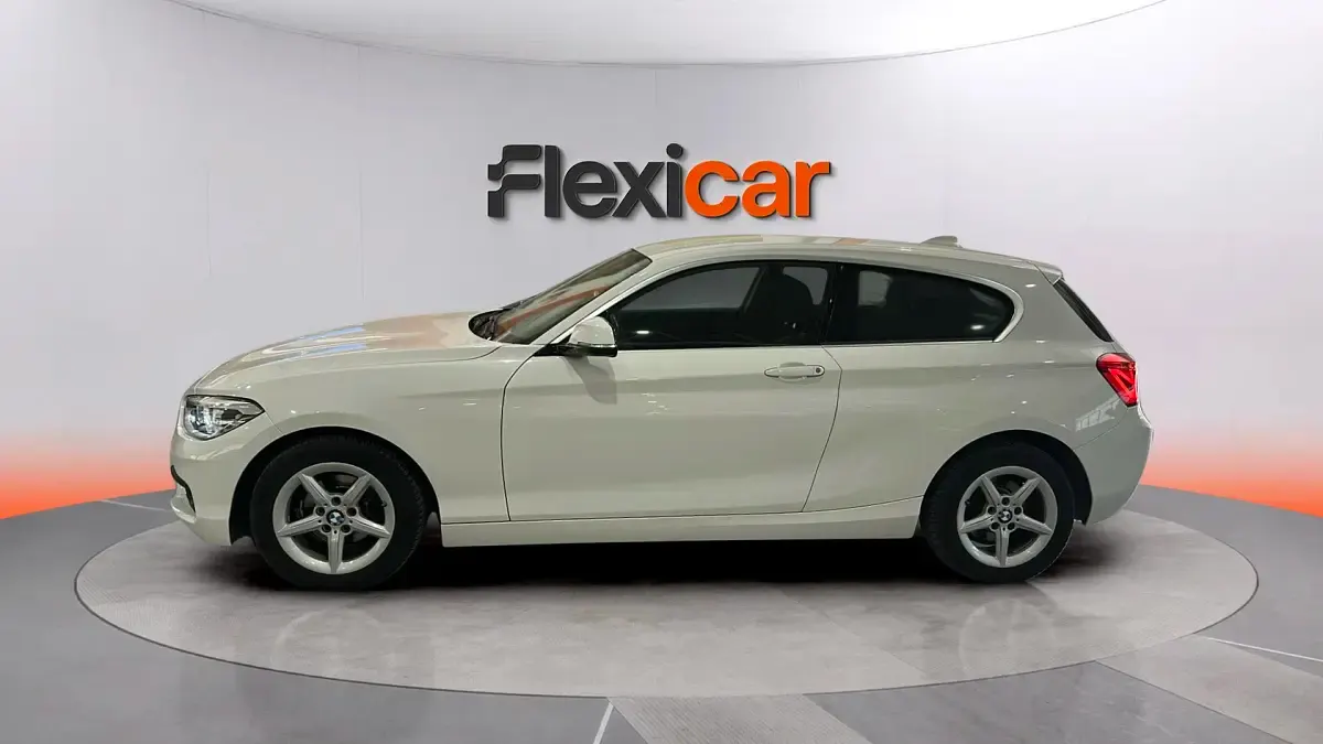 Usado BMW 118 150 CV (110 kW) 2017 Blanco Utilitario