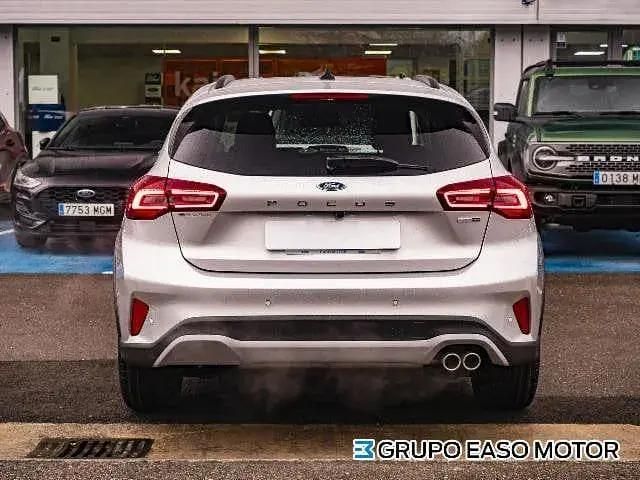 Używany Ford Focus Active 155 KM (114 kW) 2023 Szary Sedan/Limuzyna